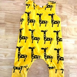 Giraffe cotton baby romper